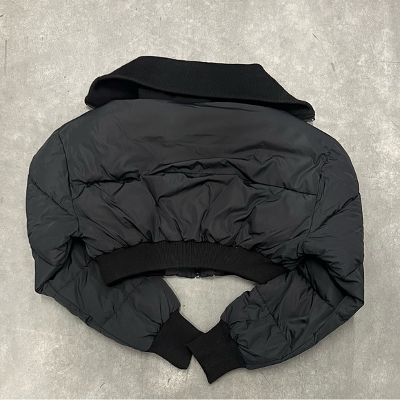 Urban Outfitters Lily Cropped Puffer Jacket | sz small | NWT - Picture 2 of 5